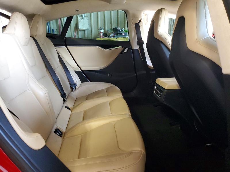 51133946 :رقم المزاد ، 5YJSA1H24FF082259 vin ، 2015 Tesla Model S مزاد بيع