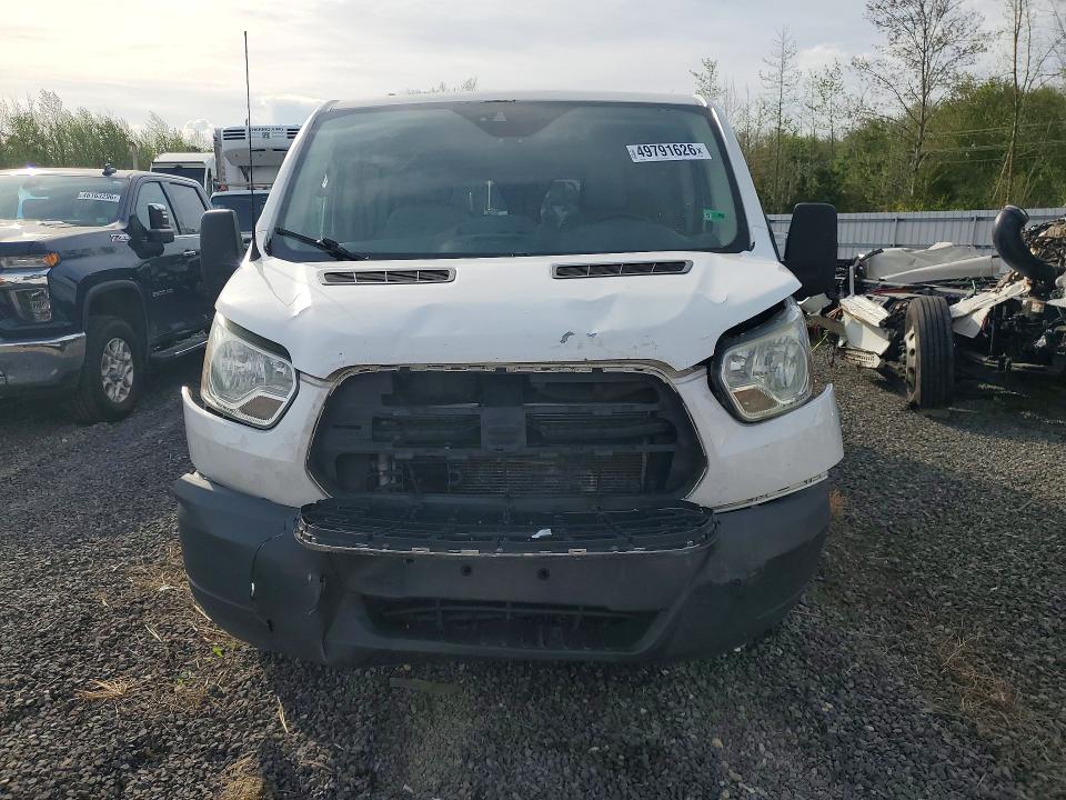 49791626 :رقم المزاد ، 1FTYE1YM5HKA56758 vin ، 2017 Ford Transit مزاد بيع