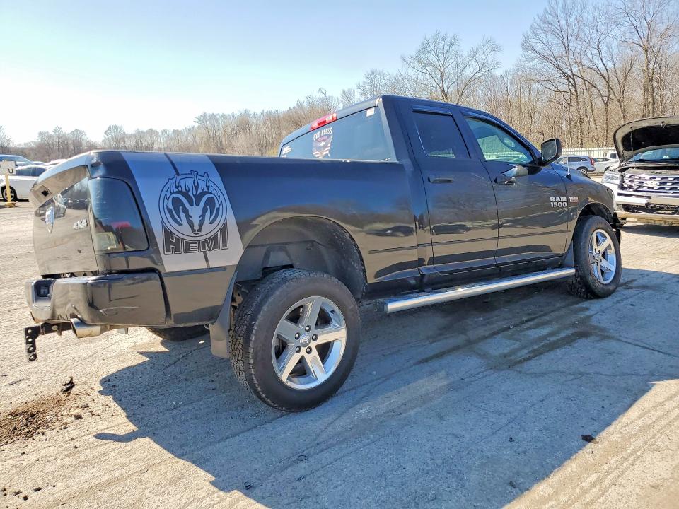 49129476 :رقم المزاد ، 1C6RR7FT2HS828890 vin ، 2017 Ram 1500 مزاد بيع