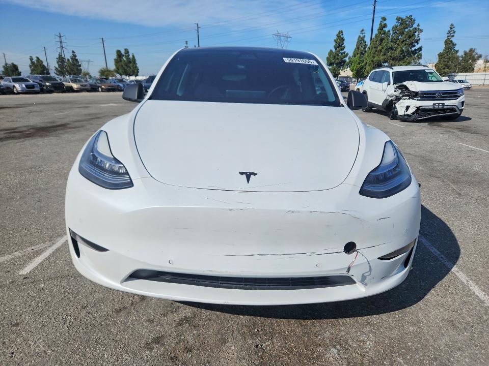 50191656 :رقم المزاد ، 7SAYGDEE2NF323309 vin ، 2022 Tesla Model Y مزاد بيع