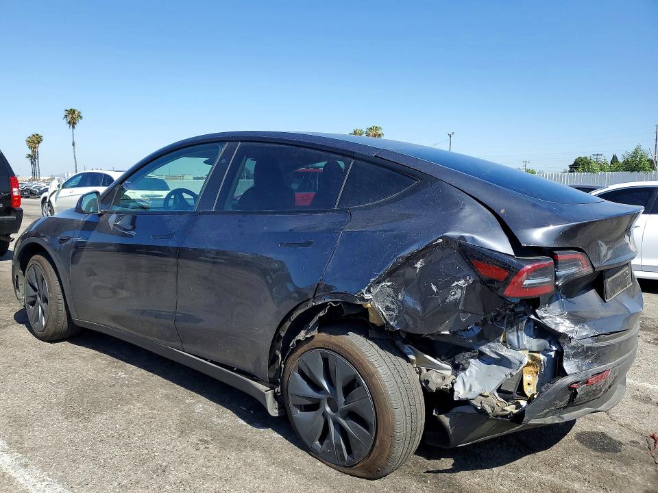 Продажа на аукционе авто 2024 Tesla Model Y, vin: 7SAYGAEE1RF115572, номер лота: 51897846