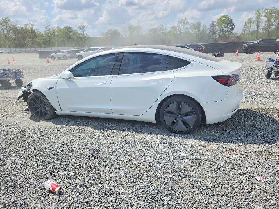 Продажа на аукционе авто 2018 Tesla Model 3, vin: 5YJ3E1EBXJF145581, номер лота: 48283906