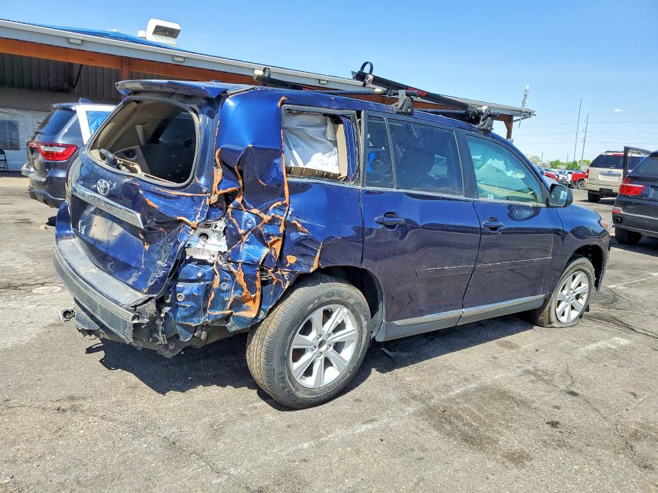 2011 Toyota Highlander მანქანა იყიდება აუქციონზე, vin: 5TDBK3EH2BS068500, აუქციონის ნომერი: 50832276