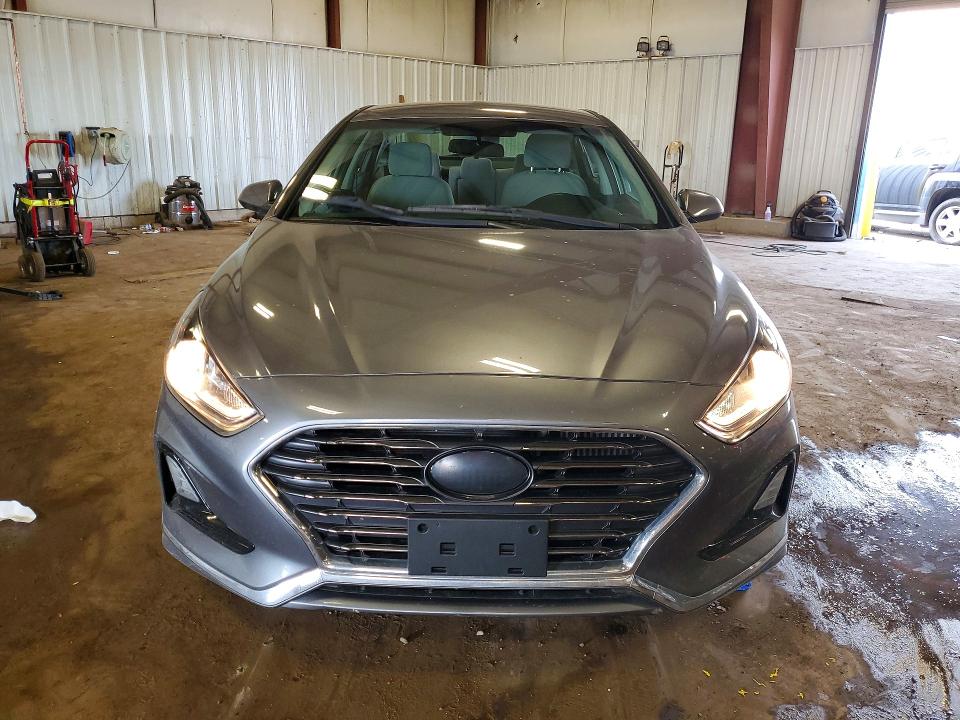 2018 Hyundai Sonata მანქანა იყიდება აუქციონზე, vin: 5NPE24AA4JH699250, აუქციონის ნომერი: 49642376