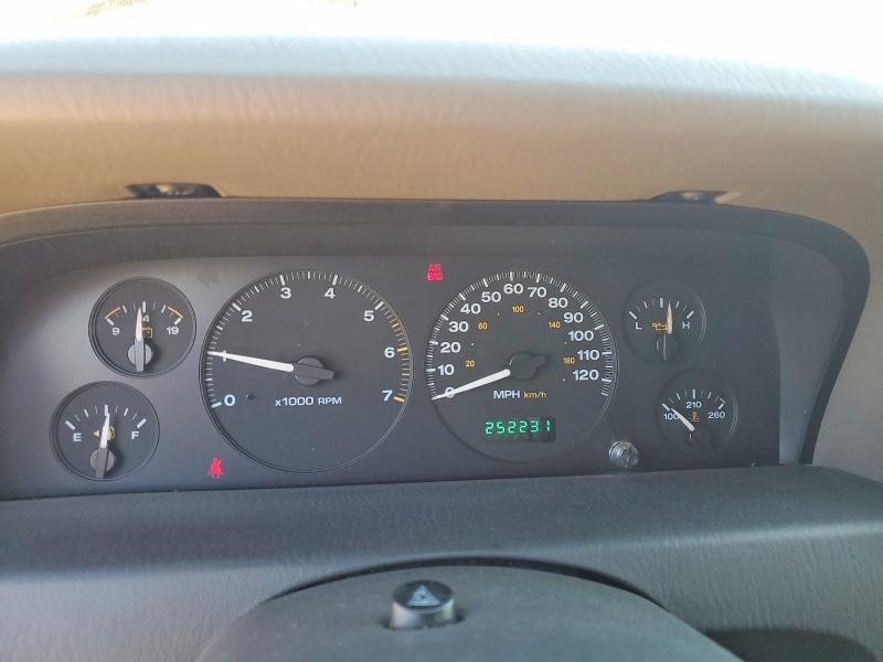 2003 Jeep Grand Cherokee მანქანა იყიდება აუქციონზე, vin: 1J4GX48S23C571834, აუქციონის ნომერი: 48113656