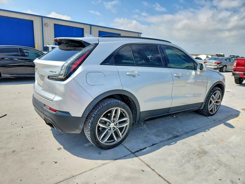 2019 Cadillac Xt4 მანქანა იყიდება აუქციონზე, vin: 1GYFZER49KF119548, აუქციონის ნომერი: 49840256