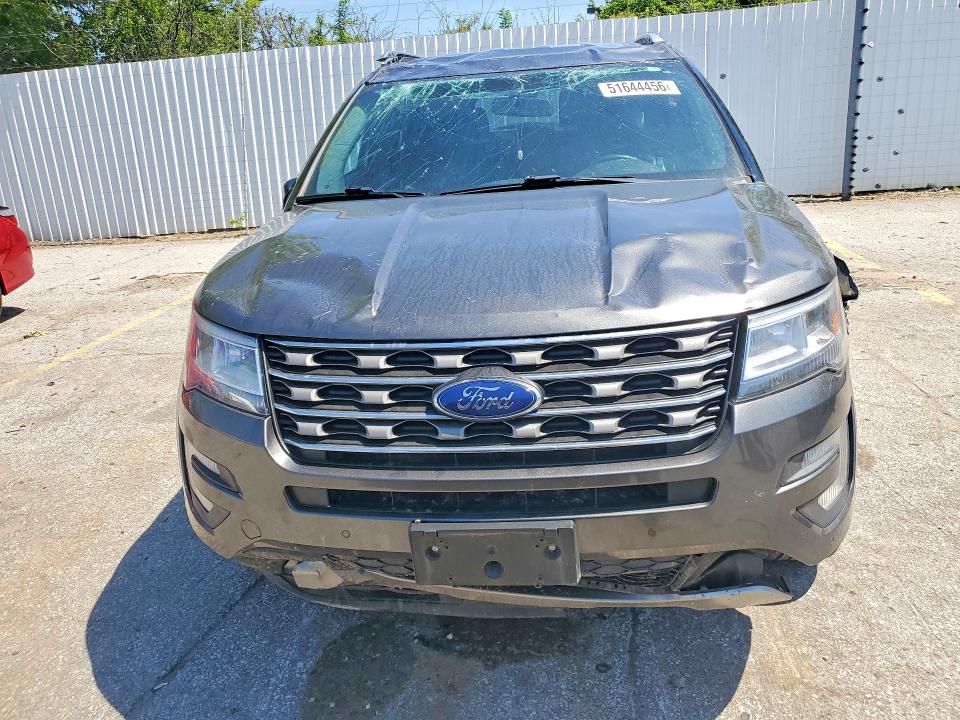 51644456 :رقم المزاد ، 1FM5K8D88HGE10283 vin ، 2017 Ford Explorer مزاد بيع