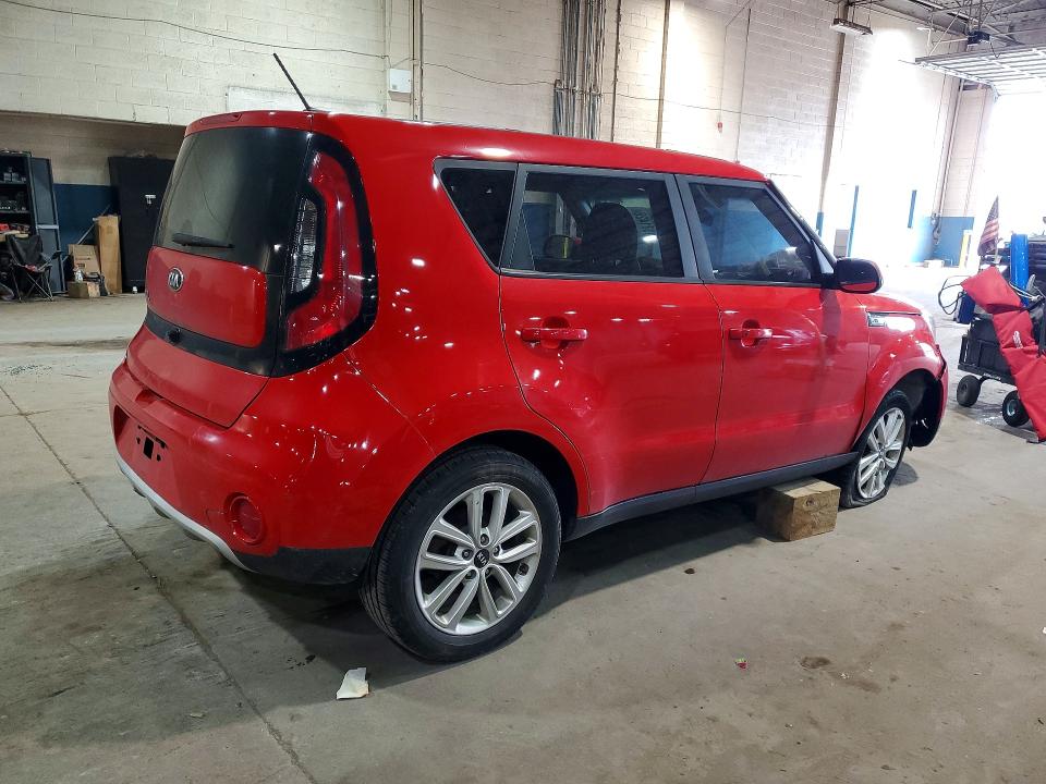 2018 Kia Soul მანქანა იყიდება აუქციონზე, vin: KNDJP3A50J7563313, აუქციონის ნომერი: 51971426
