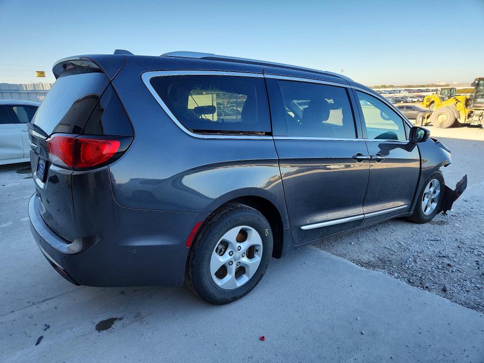 Продажа на аукционе авто 2017 Chrysler Pacifica, vin: 2C4RC1EG2HR528540, номер лота: 48133116