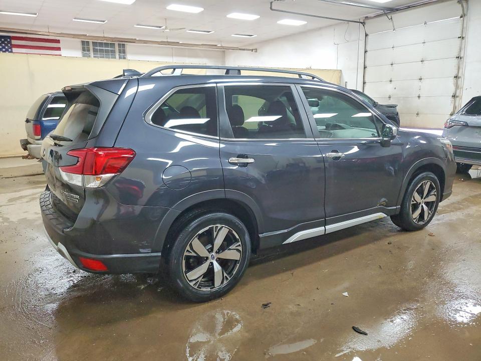 2019 Subaru Forester მანქანა იყიდება აუქციონზე, vin: JF2SKAWC1KH548041, აუქციონის ნომერი: 49121916