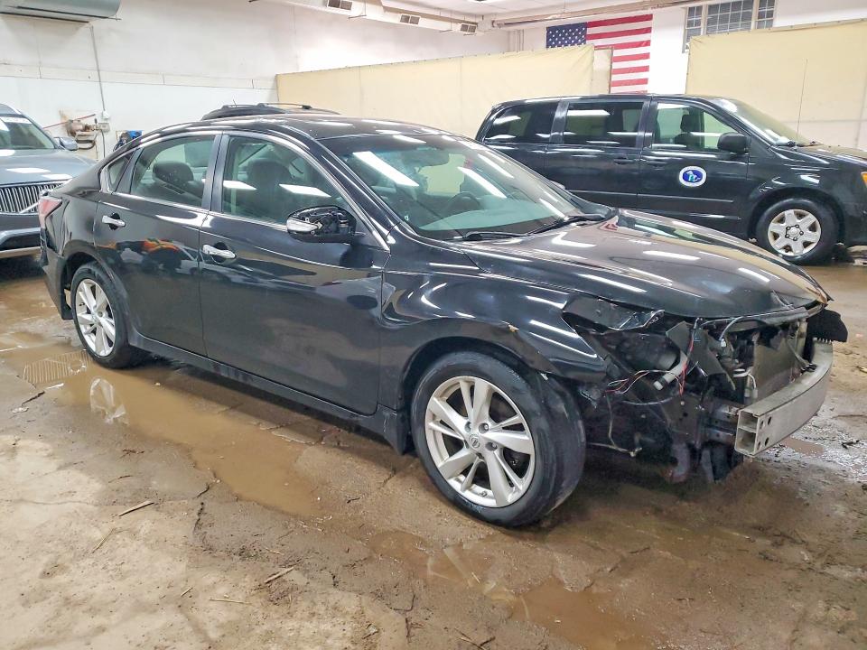 2015 Nissan Altima მანქანა იყიდება აუქციონზე, vin: 1N4AL3AP3FN389808, აუქციონის ნომერი: 46739436