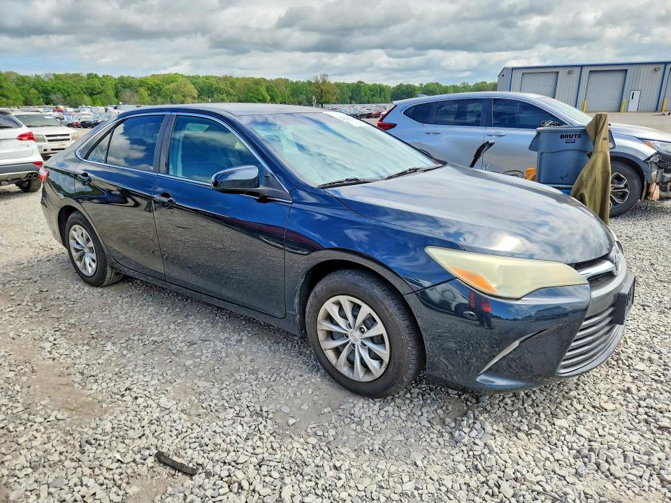 49590876 :رقم المزاد ، 4T4BF1FK4GR536704 vin ، 2016 Toyota Camry مزاد بيع