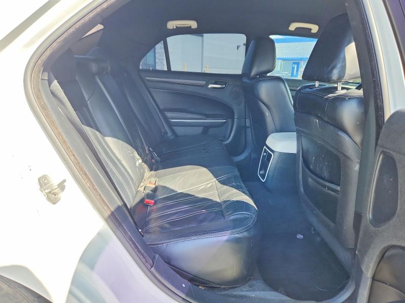50626856 :رقم المزاد ، 2C3CCABG9DH699431 vin ، 2013 Chrysler 300 مزاد بيع