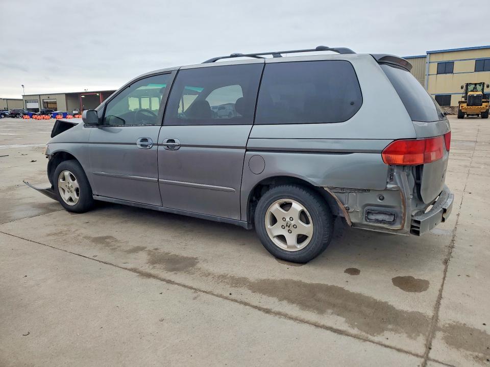 52142036 :رقم المزاد ، 2HKRL18611H559090 vin ، 2001 Honda Odyssey مزاد بيع