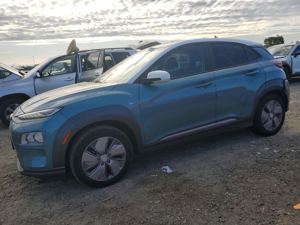 2020 Hyundai Kona Electric მანქანა იყიდება აუქციონზე, vin: KM8K23AG8LU057295, აუქციონის ნომერი: 48973846