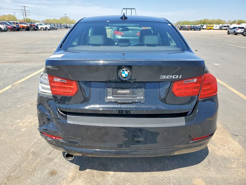 2015 Bmw 320 მანქანა იყიდება აუქციონზე, vin: WBA3B1G51FNT04476, აუქციონის ნომერი: 50695116