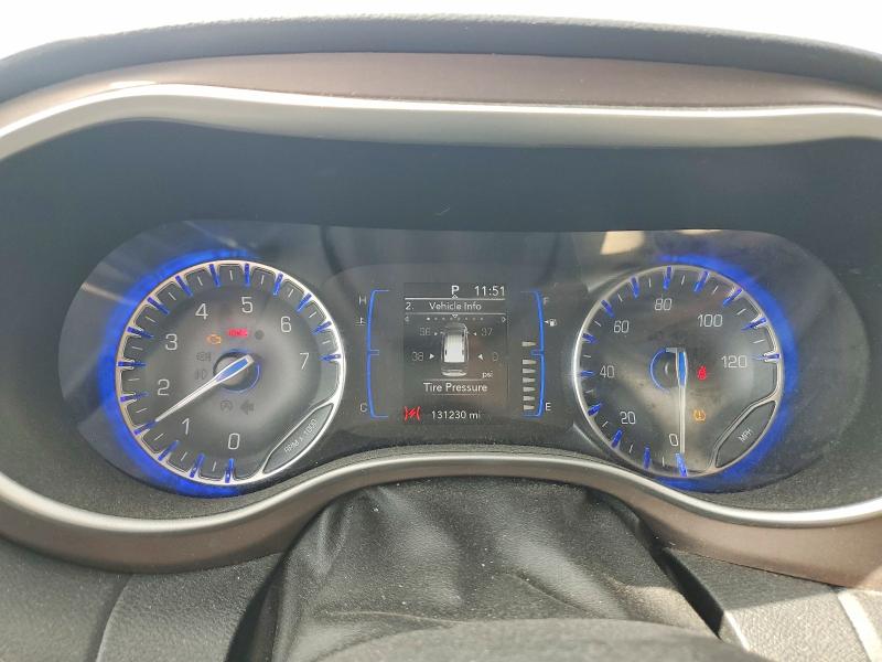 48333236 :رقم المزاد ، 2C4RC1DG4MR551376 vin ، 2021 Chrysler Voyager مزاد بيع