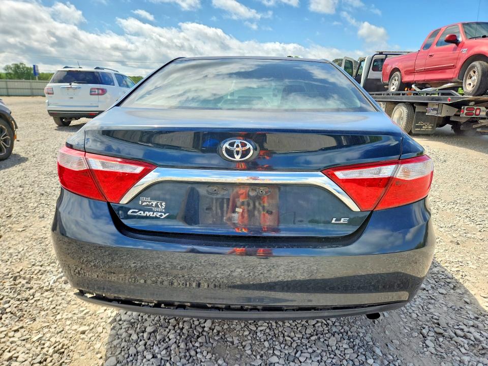49590876 :رقم المزاد ، 4T4BF1FK4GR536704 vin ، 2016 Toyota Camry مزاد بيع
