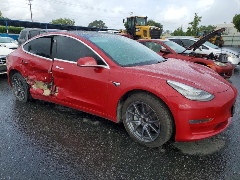 Продажа на аукционе авто 2019 Tesla Model 3, vin: 5YJ3E1EA1KF464022, номер лота: 50447246