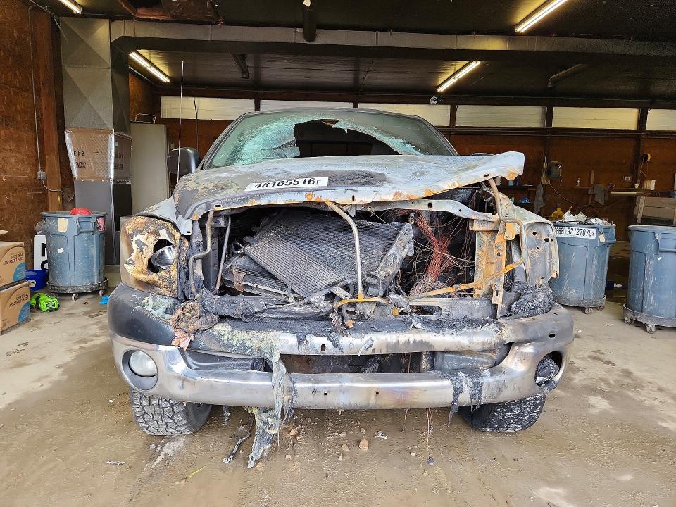 2006 Dodge Ram 1500 მანქანა იყიდება აუქციონზე, vin: 1D7HU18296S649883, აუქციონის ნომერი: 48165516