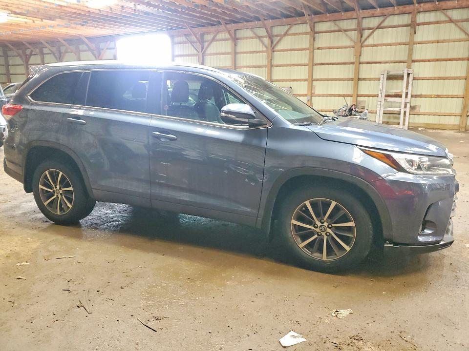 Продаж на аукціоні авто 2017 Toyota Highlander, vin: 5TDJZRFH1HS514377, номер лоту: 50228106