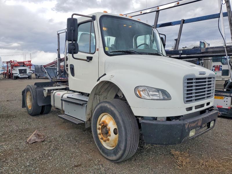 49299136 :رقم المزاد ، 3AKBCYCYXFDGT5531 vin ، 2015 Freightliner M2 مزاد بيع