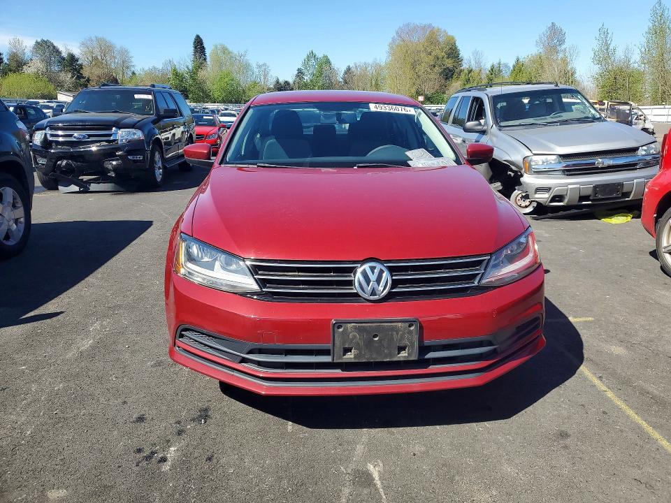 49336076 :رقم المزاد ، 3VW2B7AJ0HM256258 vin ، 2017 Volkswagen Jetta مزاد بيع