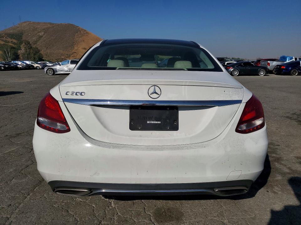 2016 Mercedes-benz C მანქანა იყიდება აუქციონზე, vin: 55SWF4JB6GU118712, აუქციონის ნომერი: 49013176