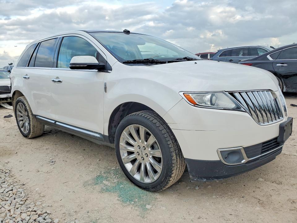 2015 Lincoln Mkx მანქანა იყიდება აუქციონზე, vin: 2LMDJ6JKXFBL22783, აუქციონის ნომერი: 50619836