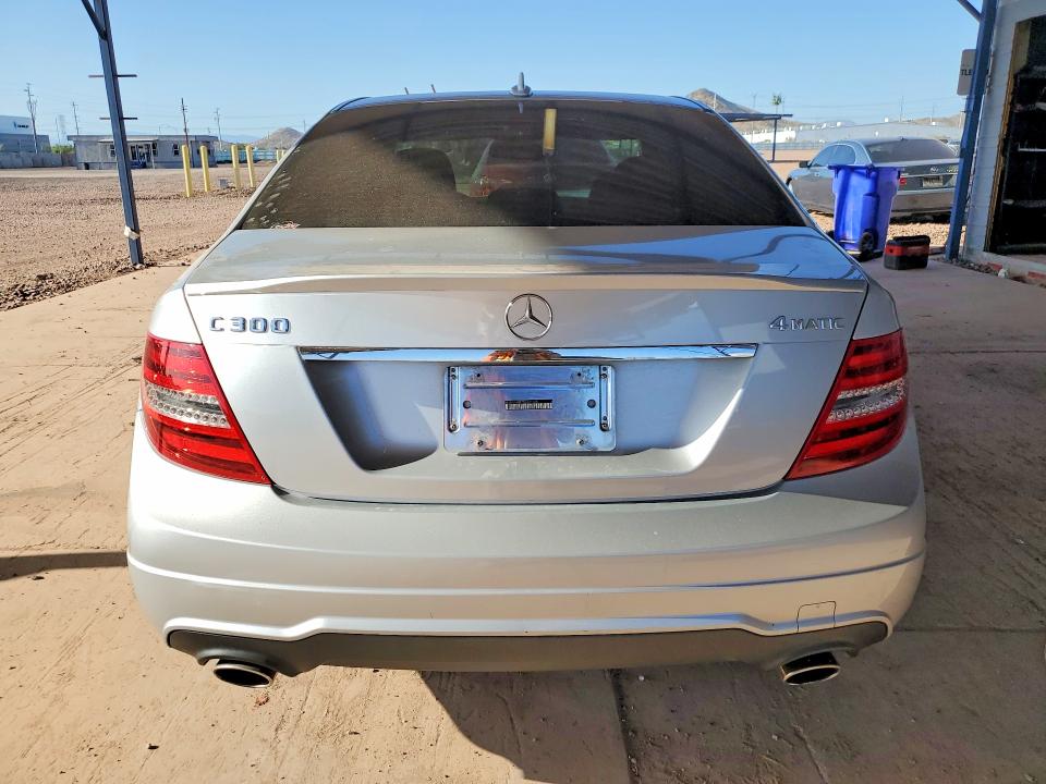 Продаж на аукціоні авто 2013 Mercedes-benz C, vin: WDDGF8AB7DG121025, номер лоту: 49955466