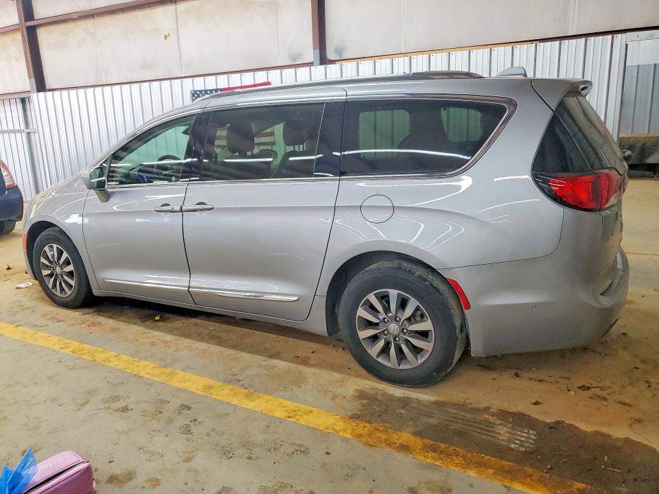 Продажа на аукционе авто 2020 Chrysler Pacifica, vin: 2C4RC1EG9LR108704, номер лота: 48166906