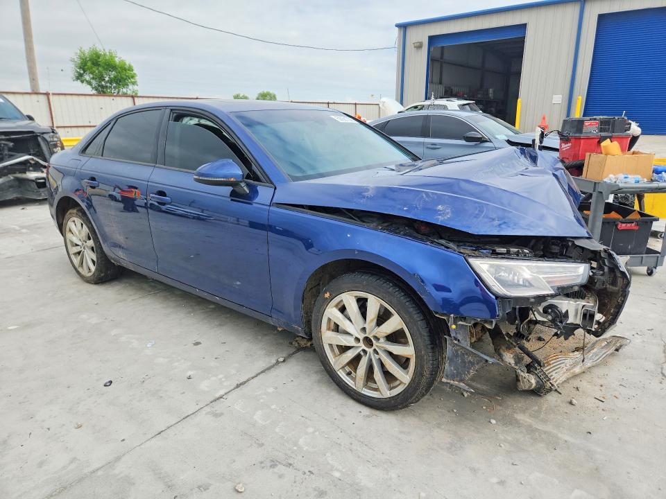Продажа на аукционе авто 2017 Audi A4, vin: WAUGNAF45HN013337, номер лота: 50921336