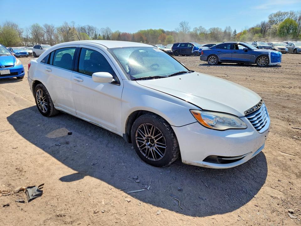 Продажа на аукционе авто 2014 Chrysler 200, vin: 1C3CCBAB6EN212271, номер лота: 49811506