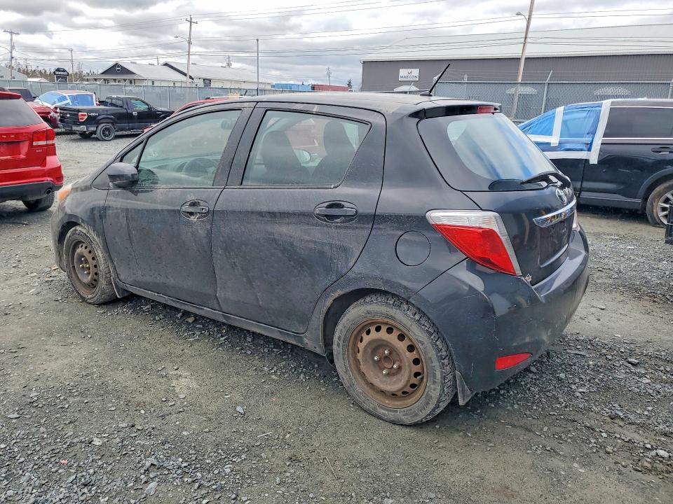 2014 Toyota Yaris მანქანა იყიდება აუქციონზე, vin: VNKKTUD32EA013692, აუქციონის ნომერი: 49875536