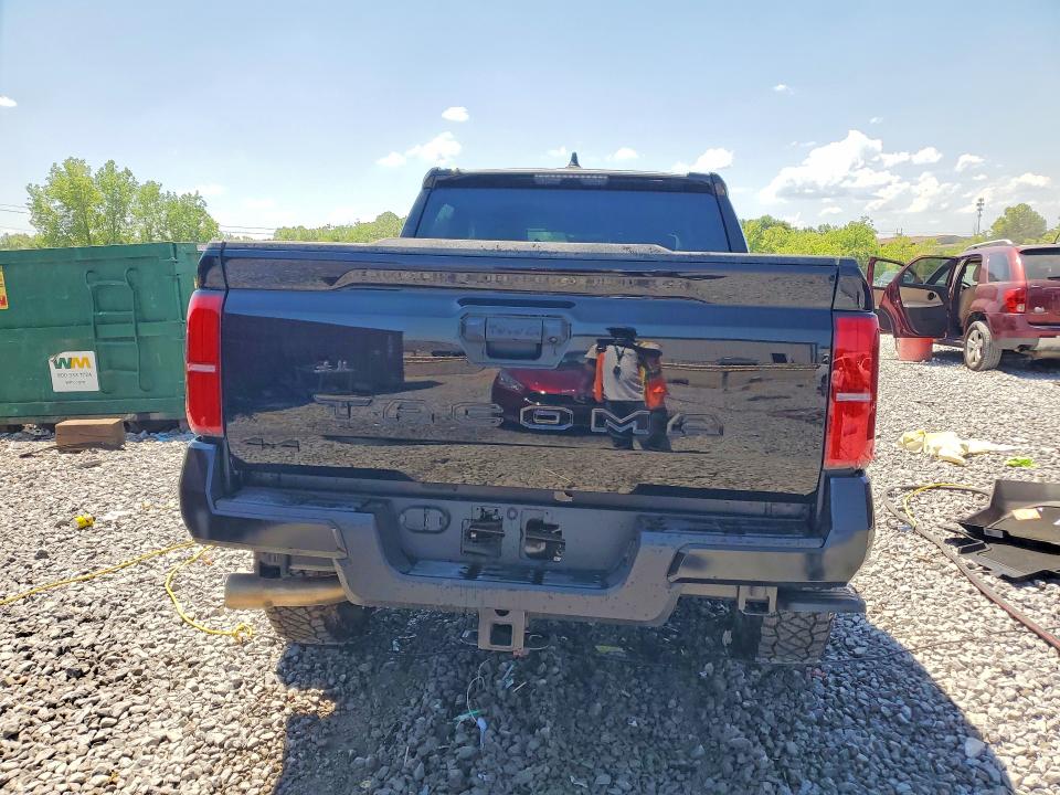 2026 Toyota Tacoma მანქანა იყიდება აუქციონზე, vin: 3TMLB5JN2TM219350, აუქციონის ნომერი: 50809856