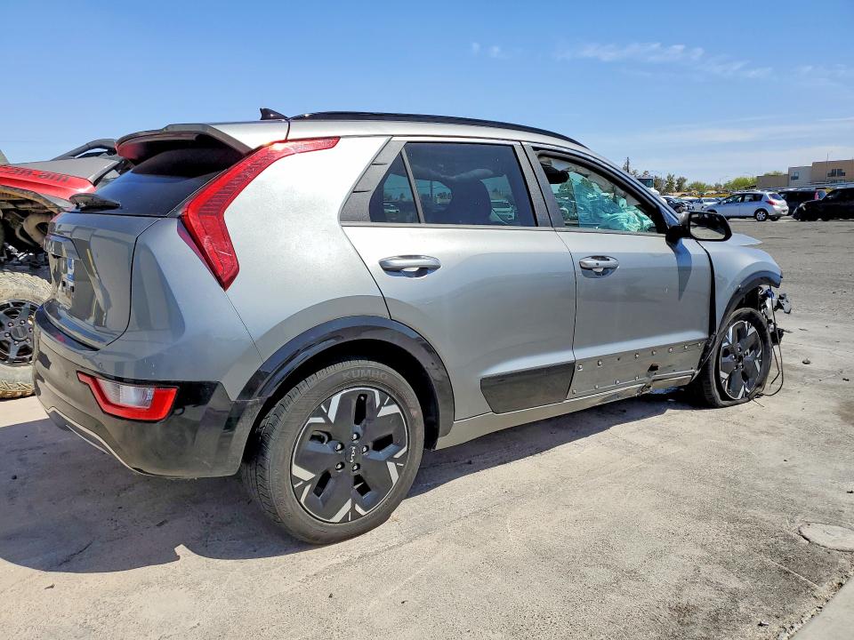 50213956 :رقم المزاد ، KNDCR3L1XR5110661 vin ، 2024 Kia Niro مزاد بيع