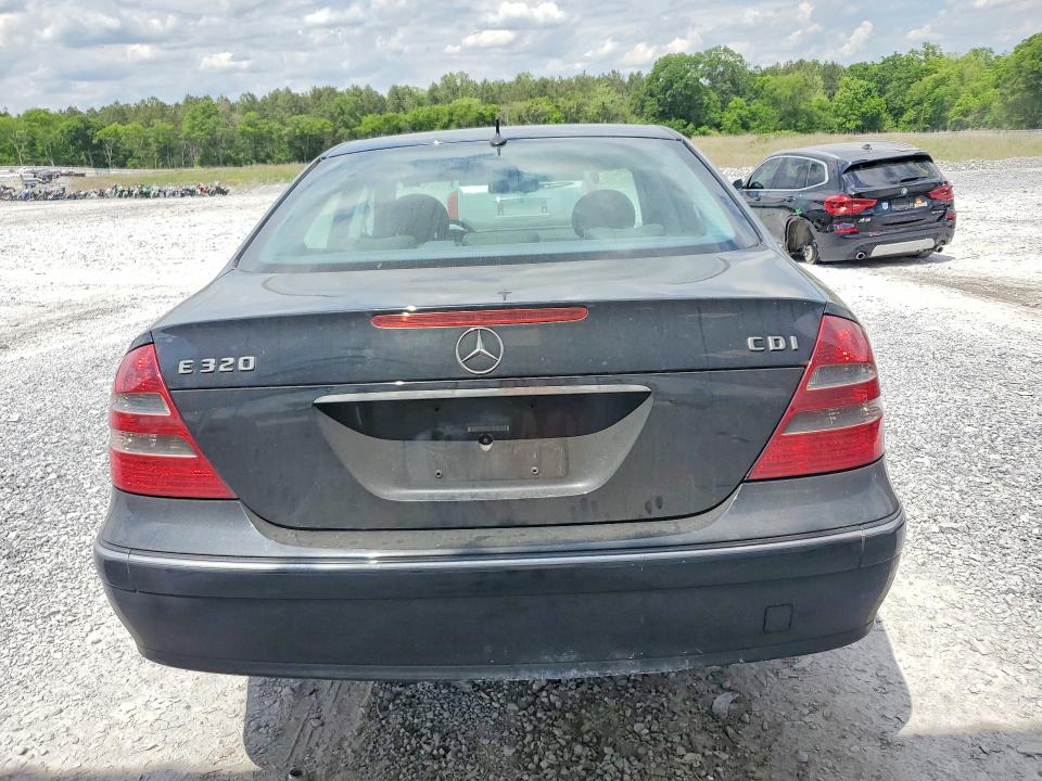 51350466 :رقم المزاد ، WDBUF26J95A760259 vin ، 2005 Mercedes-benz E مزاد بيع