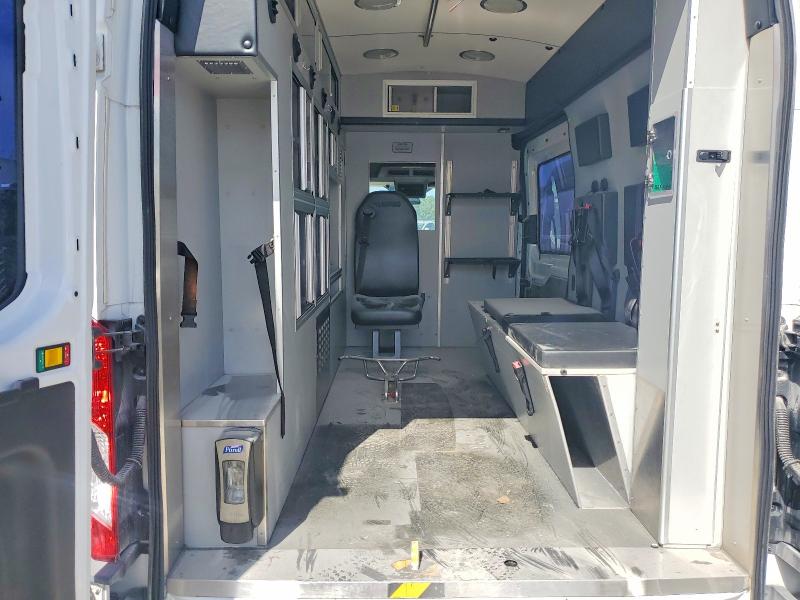 47815446 :رقم المزاد ، 1FDYR2XV5FKB29625 vin ، 2015 Ford Transit مزاد بيع