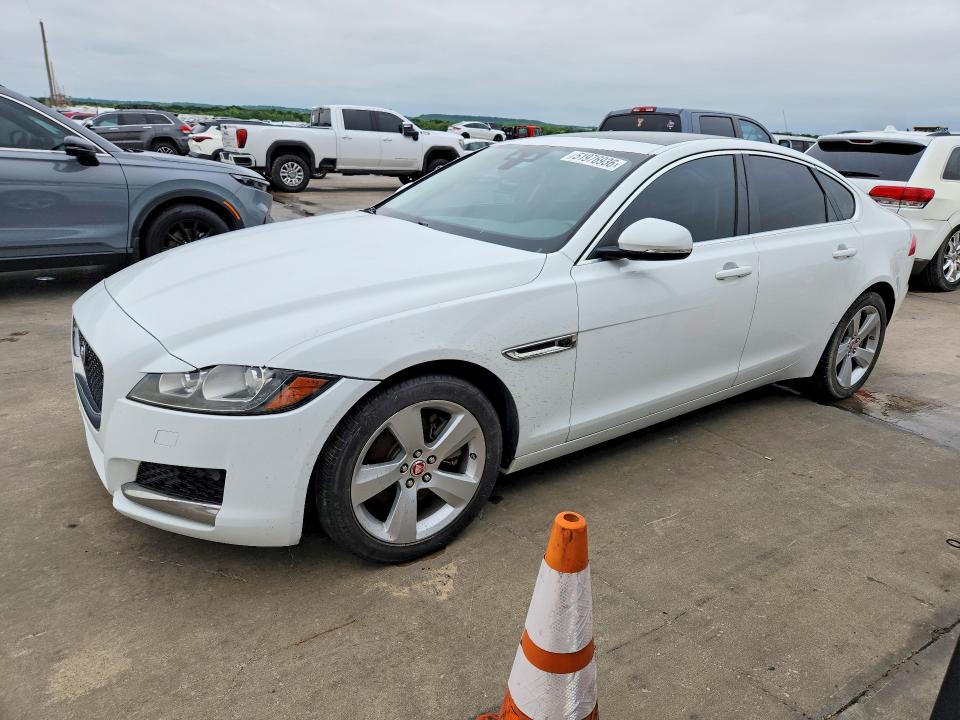 Aukcja sprzedaży 2018 Jaguar Xf, vin: SAJBR4FX5JCY70175, numer aukcji: 51976936