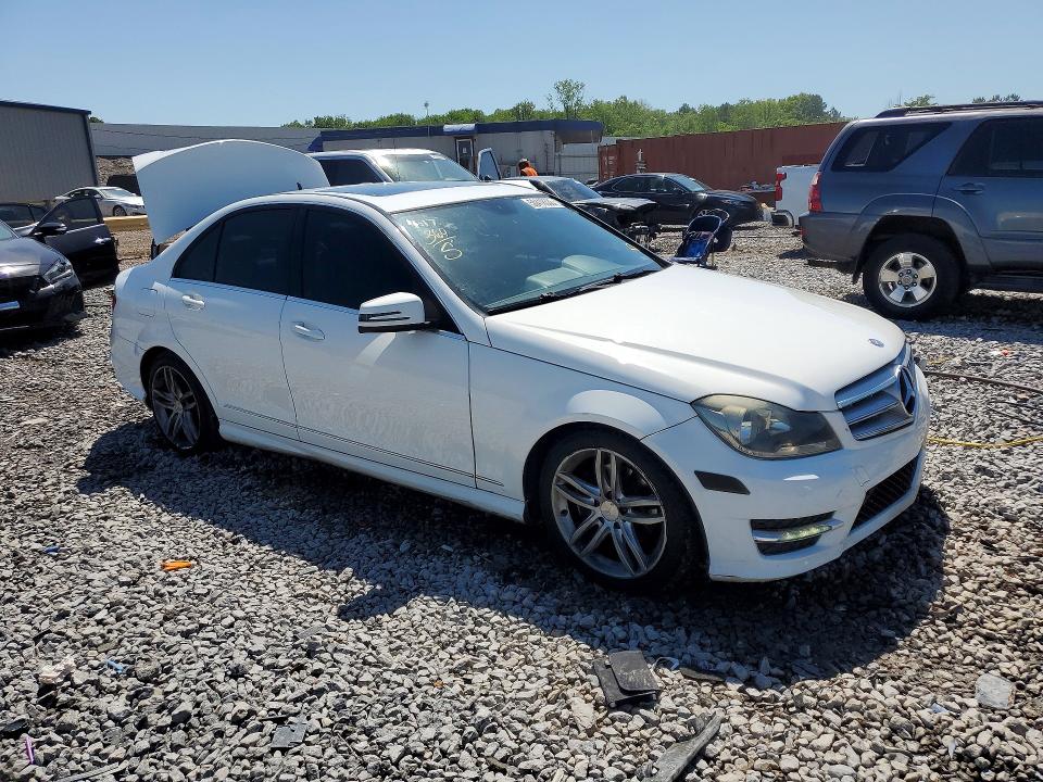 Продаж на аукціоні авто 2013 Mercedes-benz C, vin: WDDGF4HB0DA807361, номер лоту: 50418536