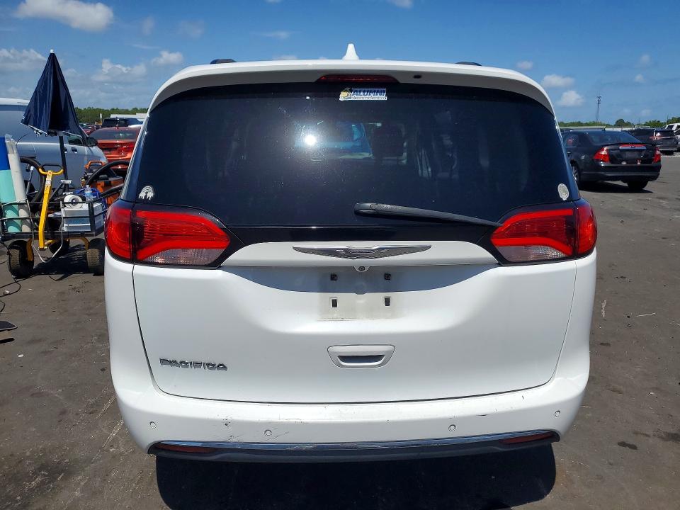 Продажа на аукционе авто 2017 Chrysler Pacifica, vin: 2C4RC1BG8HR831391, номер лота: 48678916