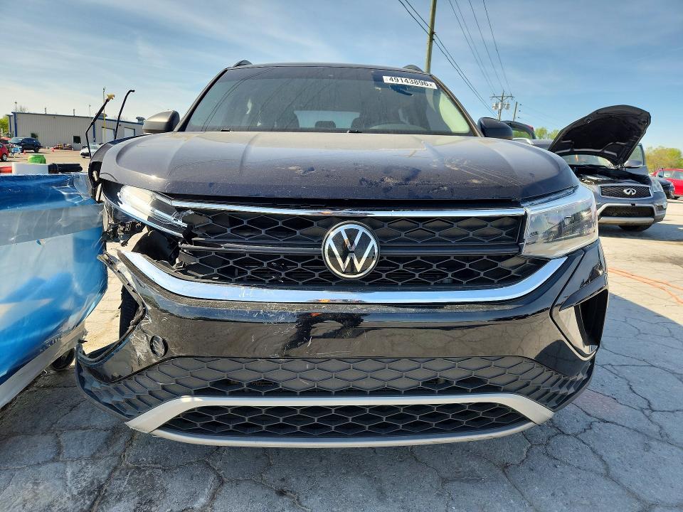 49143896 :رقم المزاد ، 3VVCX7B28PM355801 vin ، 2023 Volkswagen Taos مزاد بيع