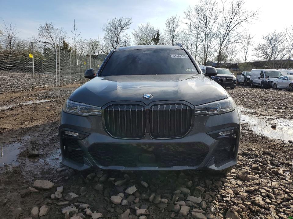 48644146 :رقم المزاد ، 5UXCX6C05N9M60392 vin ، 2022 Bmw X7 مزاد بيع