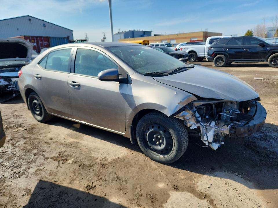 46634396 :رقم المزاد ، 2T1BURHE6FC264596 vin ، 2015 Toyota Corolla مزاد بيع