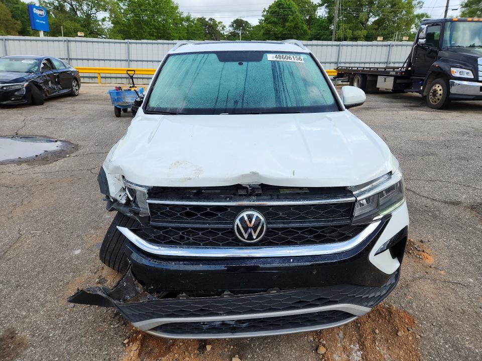 Продаж на аукціоні авто 2022 Volkswagen Taos, vin: 3VVTX7B21NM068099, номер лоту: 48606156