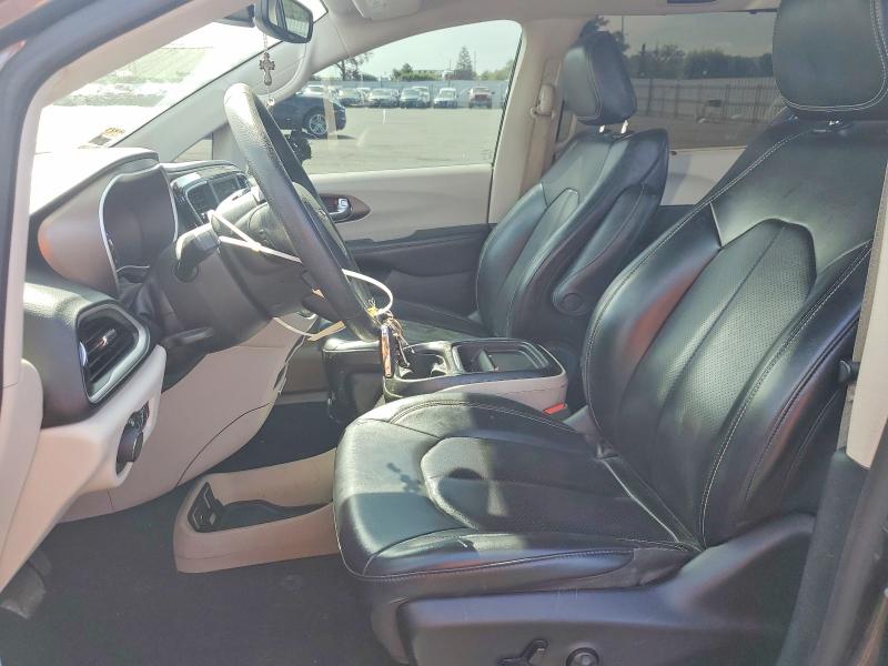 48705216 :رقم المزاد ، 2C4RC1DG7LR157062 vin ، 2020 Chrysler Voyager مزاد بيع