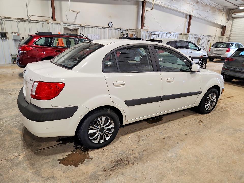 50676566 :رقم المزاد ، KNADE123776230977 vin ، 2007 Kia Rio مزاد بيع