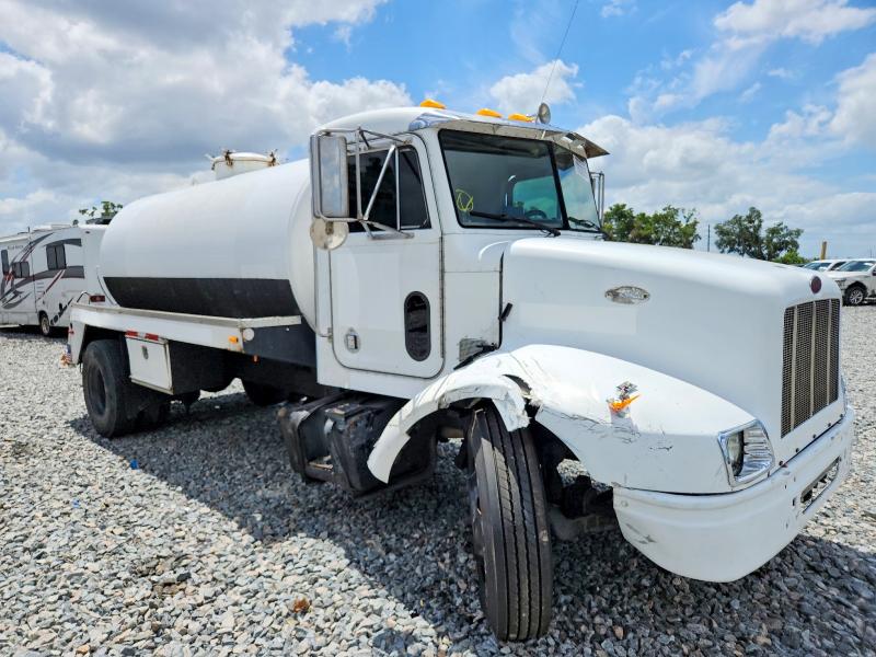 2002 Peterbilt 330 მანქანა იყიდება აუქციონზე, vin: 2NPNHD7X72M556314, აუქციონის ნომერი: 78335975