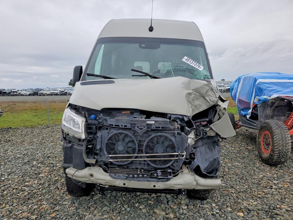 48137376 :رقم المزاد ، WDZFF0CDXKP170013 vin ، 2019 Mercedes-benz Sprinter مزاد بيع