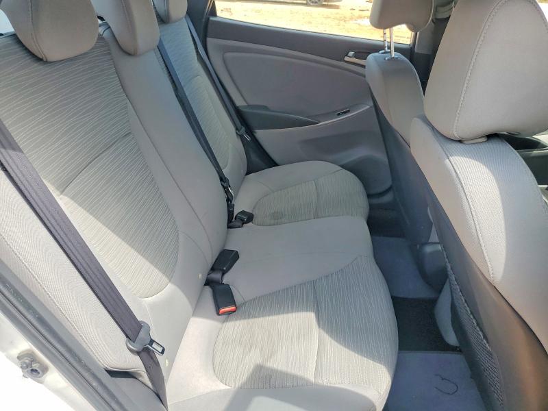49756986 :رقم المزاد ، KMHCT4AE1FU915572 vin ، 2015 Hyundai Accent مزاد بيع